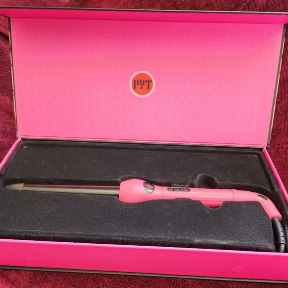 Digital Curling Iron - Picture 2 of 5